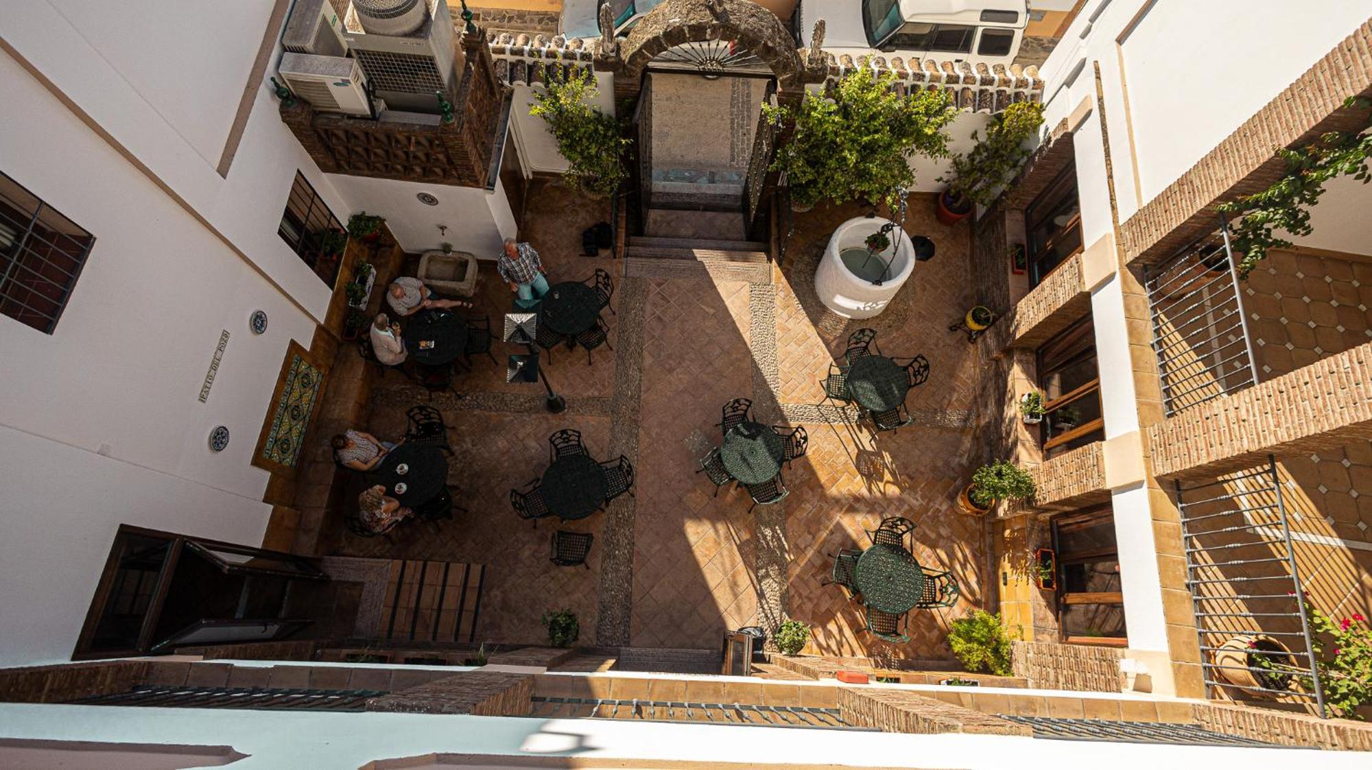 Hotel La Casa Grande Del Burgo Exterior photo